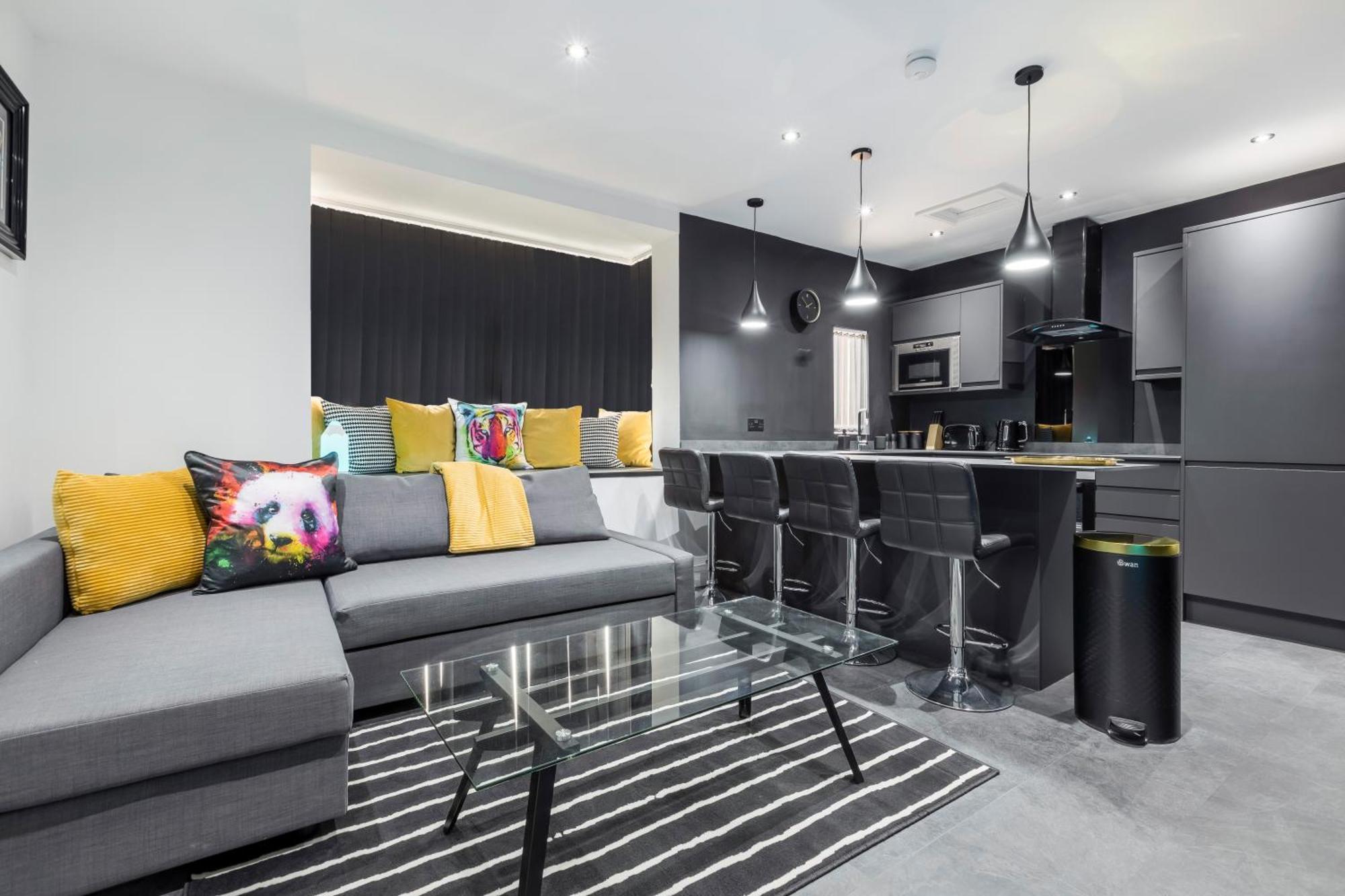 Two Bed Modern Apartment 5Min Walk To Town Centre With Free Parking ! Under New Management Blackpool Exterior foto