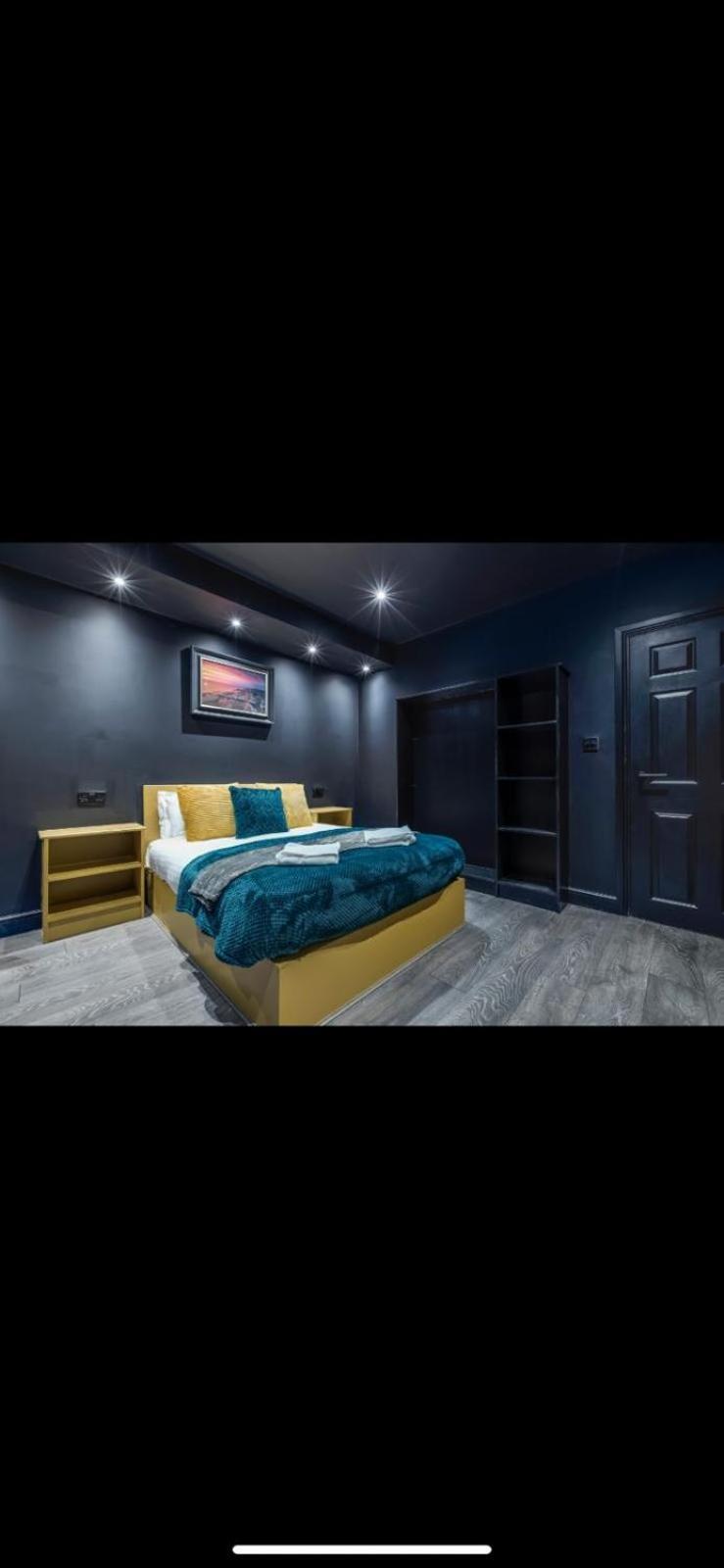 Two Bed Modern Apartment 5Min Walk To Town Centre With Free Parking ! Under New Management Blackpool Exterior foto